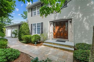 61 Kimberly Ln, Cranston, RI 02921