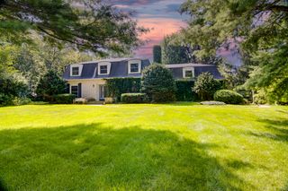 201 Cary Algonquin Rd, Cary, IL 60013
