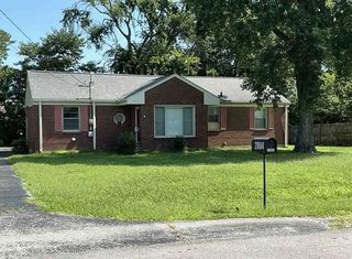 2804 Dunmore Dr, Nashville, TN 37214