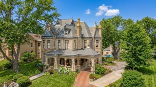 809 Hall St, Saint Joseph, MO 64501