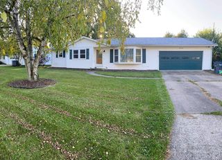 804 Nottingham Dr, Sturgis, MI 49091