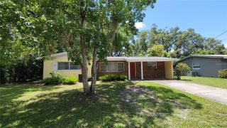 906 E  Wisconsin Ave, Deland, FL 32724