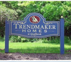 42 Norwich Pl, Somerset, NJ 08873