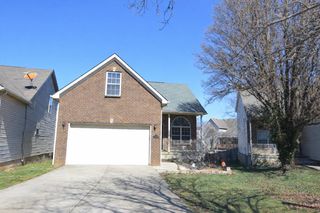 3373 Royal Troon Rd, Lexington, KY 40509