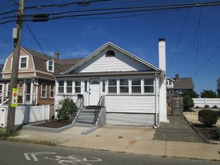 84 Tafts Ave, Winthrop, MA 02152