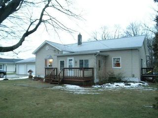 7308 Chestnut St, Fairview, PA 16415