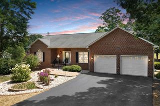 2268 Wirtz Rd, Wirtz, VA 24184