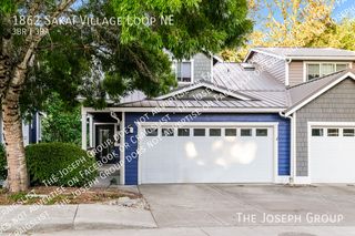 1862 Sakai Village Loop NE, Bainbridge Island, WA 98110