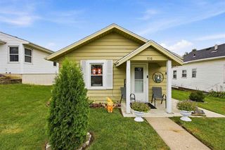 1116 20th Ave SW, Cedar Rapids, IA 52404