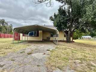 131 S  Hyden, Stratford, OK 74872