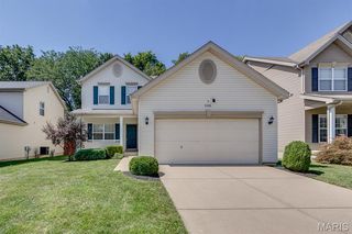 546 Springhurst Pkwy, O'Fallon, MO 63368