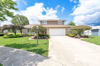 20240 S  Mary Therese Ln, Frankfort, IL 60423