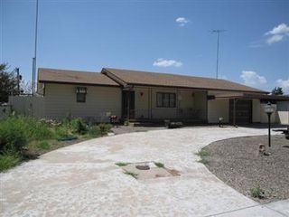 42 S  Jay St SE, Russell, KS 67665