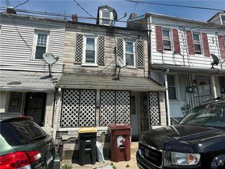 9 Catasauqua Ave, Whitehall, PA 18052