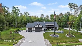 3568 E  Douglas Dr, Midland, MI 48642
