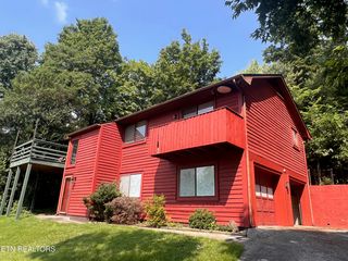 11301 Clear Point Dr, Knoxville, TN 37932