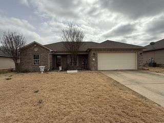 43 Bryson Dr, Ward, AR 72176
