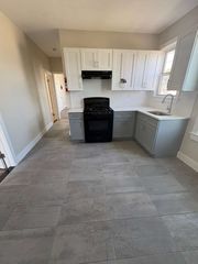 28 Wainwright St #1, Newark, NJ 07112