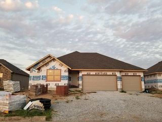 696 N  Rockingham Ave, Nixa, MO 65714