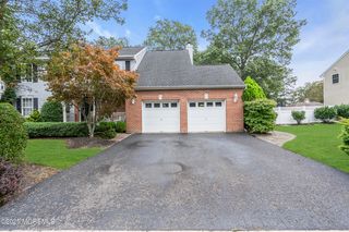 41 Carrie Dr, Howell, NJ 07731