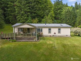 11 Turkey Track Lane, Raymond, WA 98577
