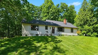 537 E  Till Rd, Fort Wayne, IN 46825