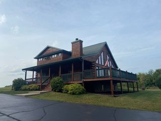 7330 N  Crestview Rd, Stillman Valley, IL 61084
