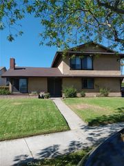 1749 E  Fairfield Ct, Ontario, CA 91761