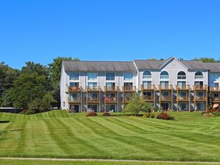 9321 Harbor Cove Cir #3409ae40e, Whitmore Lake, MI 48189