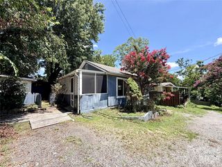 6 Leita Ln, Asheville, NC 28806