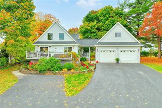 7101 Overlook Dr, Sodus Pt, NY 14555