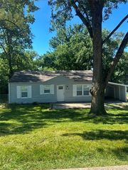 6011 Freeman Ave, Kansas City, KS 66102