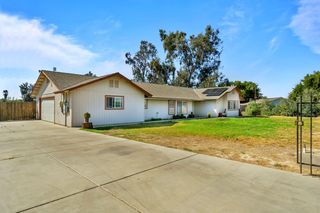 2109 E  Dinuba Ave, Fresno, CA 93725