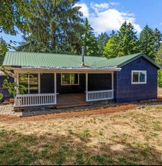 326 Studebaker Rd, Castle Rock, WA 98611
