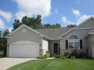 1692 N  Crystal Cove Dr, Haslett, MI 48840