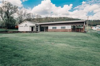 56 Spring St, Robinson, PA 15949