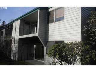 6745 SW Scholls Ferry Rd #18, Beaverton, OR 97008