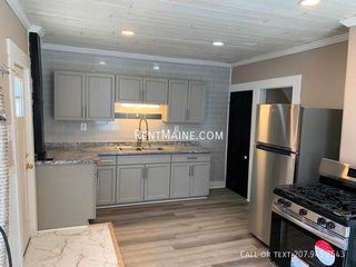 74 Fruit St, Bangor, ME 04401