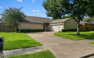 9103 Chesney Downs Dr, Houston, TX 77083