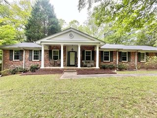 3154 Barkside Ct, Atlanta, GA 30341