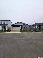 120 Fargin St NE, Salem, OR 97301