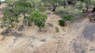 307 Pleasant Bnd, Seguin, TX 78155