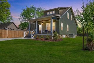 911 Indiana Ave, Etowah, TN 37331
