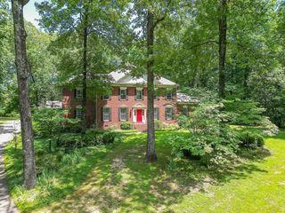 4 Northwind Dr, Jackson, TN 38305