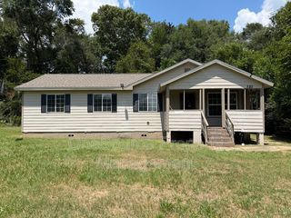 522 Charlie Harris Loop, Quincy, FL 32352