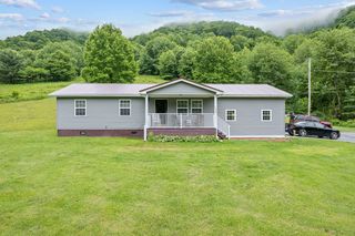 150 Virgo Ln, Pounding Mill, VA 24637