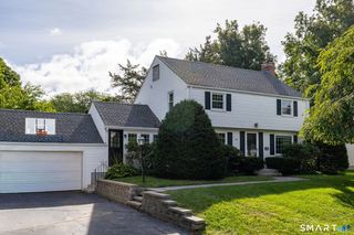 110 Richmond Lane, West Hartford, CT 06117