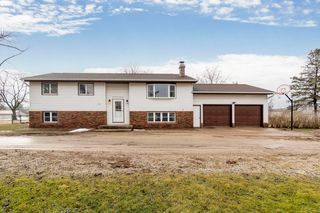 426 Ash St, Fredericksburg, IA 50630