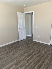 101P Granada Dr, Warrenton, MO 63383