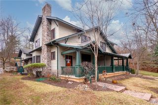 3483 Cobble Creek Ct, Hellertown, PA 18055